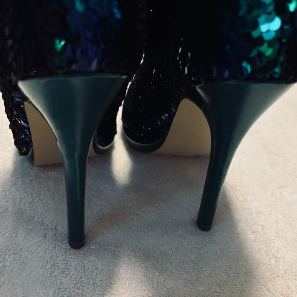 Almost Brand New Sparkly Heels Ankle Boots Size 7 - Heel Height 5 “ - box 7 - Picture 8 of 8